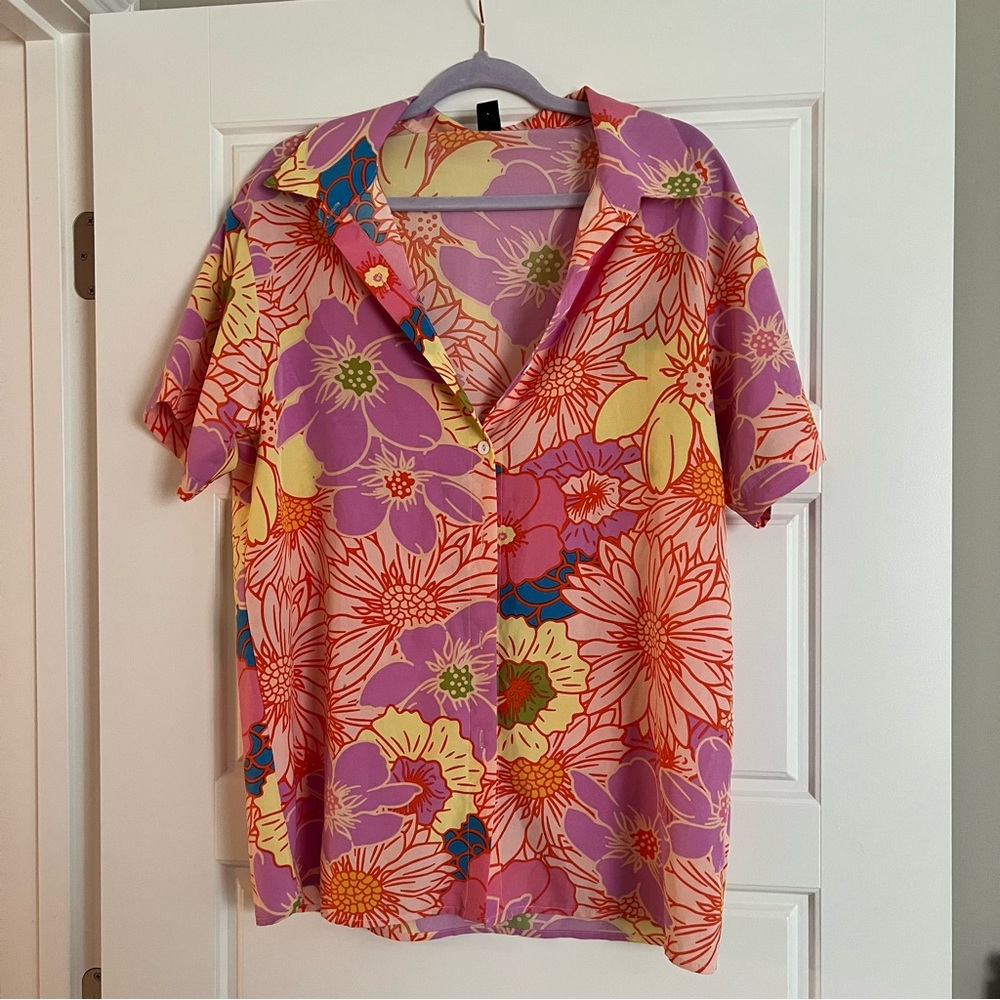 Colorful floral button up